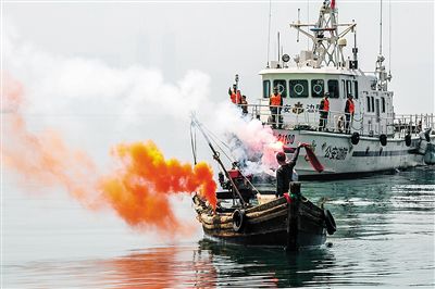 Τα σωσίβια που δεν γνωρίζετε σας διδάσκουν πώς να ντύνονται σωστά